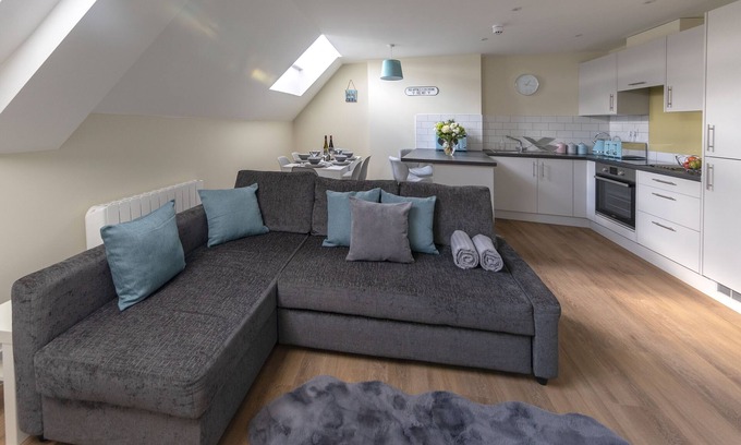 Hereford Apartment | HEREFORD CITY CENTRE – Apartment 8: Modern 2-Bed in City Centre, Sleeps 6