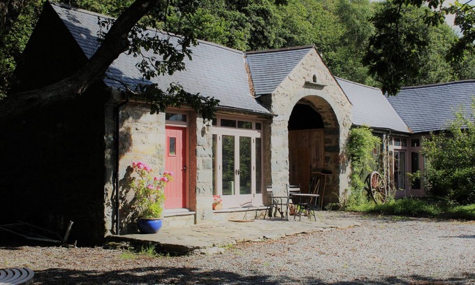 Caerdeon Apartment | Heritage Farm Studio Conversion besides Mawddach Estuary