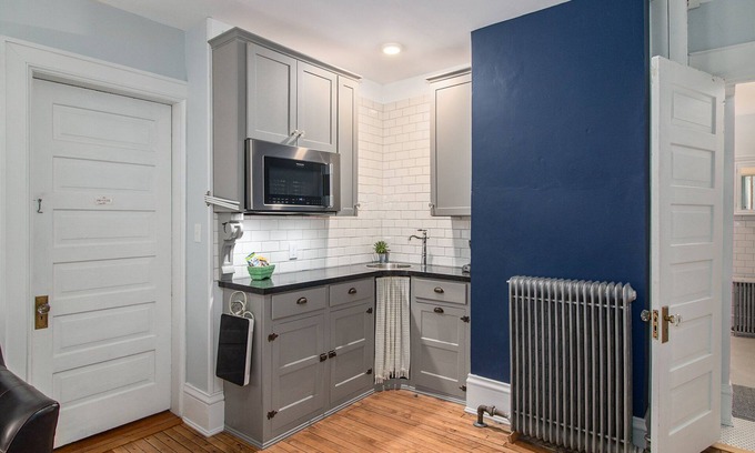 Grand Rapids Apartment | Heritage Hill Apt with efficiency kitchen in walkable neighborhood