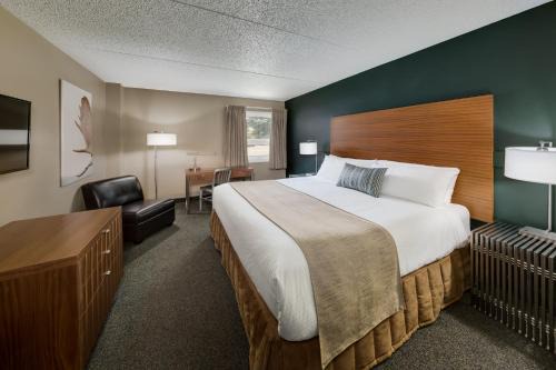 Moose Jaw Hotel | Heritage Inn Hotel & Convention Centre - Moose Jaw