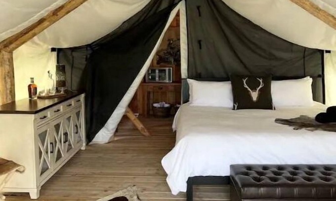 Bozeman Cabin | Heritage Ranch 'Bobcat' Glamping Tent (2)