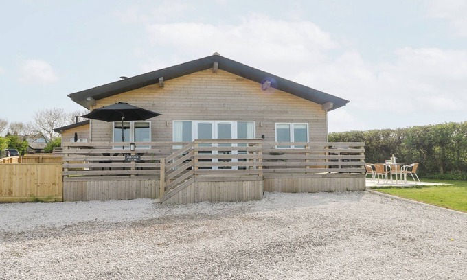 Monknash Cottage | HERITAGE RETREAT, pet friendly, country holiday cottage in Monknash