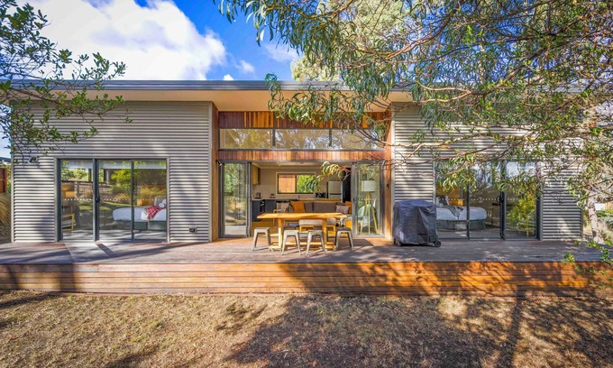 Lymington Cabin | Herlihys On Huon - Cabin 2 - Lymington