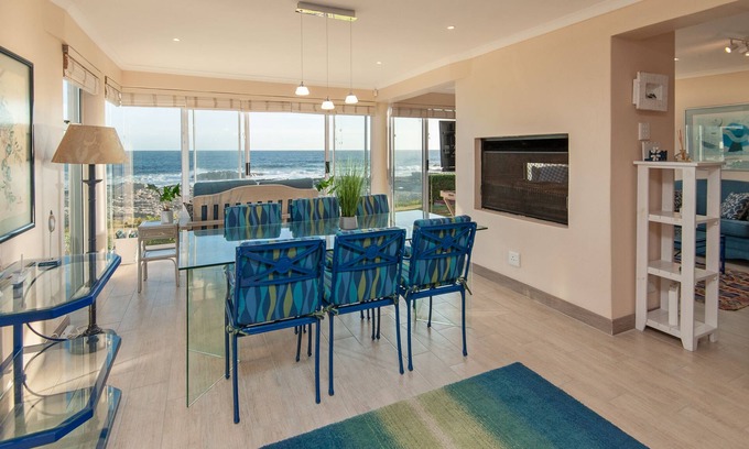 Hermanus House | HERMANUS Haven, entire home with private pool, on the sea