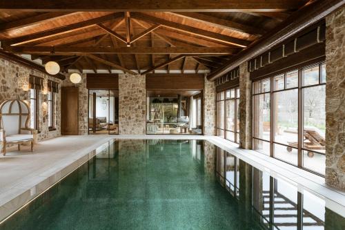 Sikyona Villa | HERMEA Grand Mountain Villa & Spa