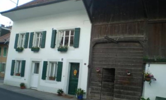 Hermenches Apartment | Hermenches: Beautiful charming apartment in a house,