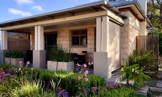 Port Lincoln Cottage | Hermitage Garden Cottage