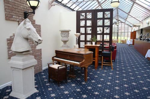 Edwinstowe Hotel | Hermitage Park Hotel