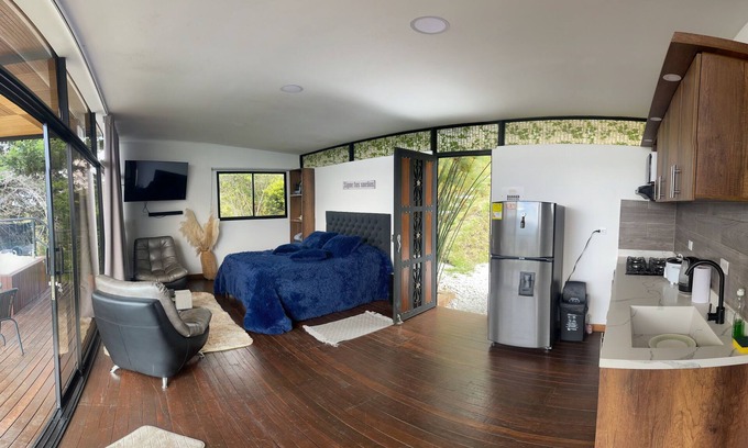 El Penol Cabin | Hermosa Cabaña en Guatapé con Jacuzzi y el Mejor Paisaje de la Región