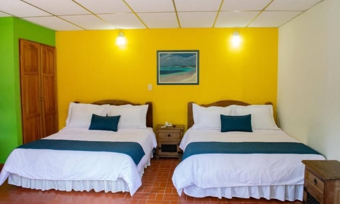 Alegrias Hotel | Hermosa Habitacion Standar Familiar En Eco Hotel La Casona