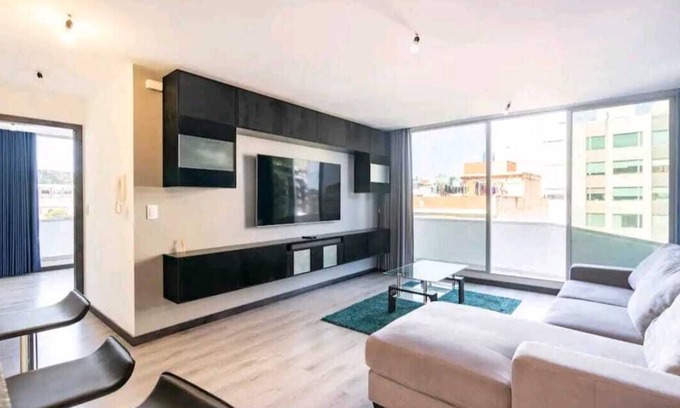La Mariscal Apartment | Hermosa Suite - Mariscal Foch, A 5 MIN DEL Centro Historico
