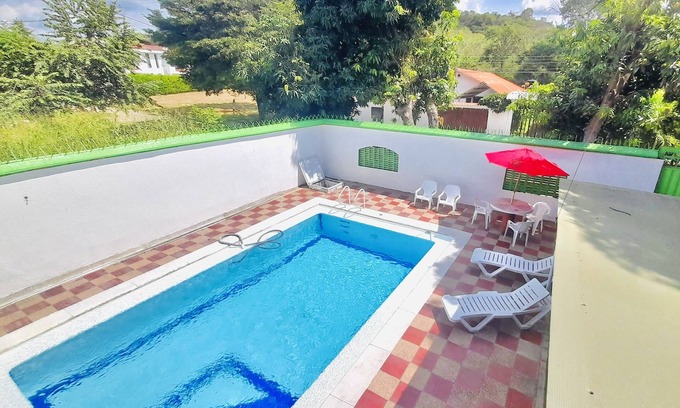 Ricaurte Villa | Hermosa Villa con Piscina Privada- La Manuela