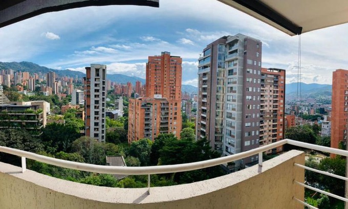 Lalinde Apartment | Hermosa Vista a la ciudad en Poblado Provenza