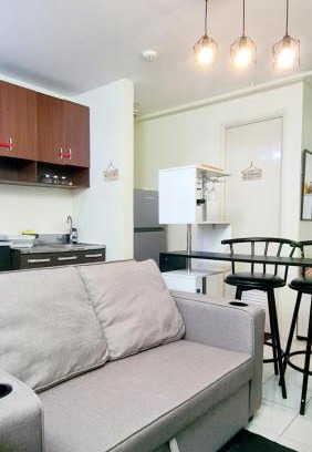 Balibago Apartment | HeRo's Lair - Staycation near EK with Ps4 & more!