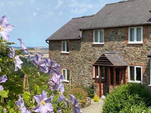 Bromlow House | Heron Cottage