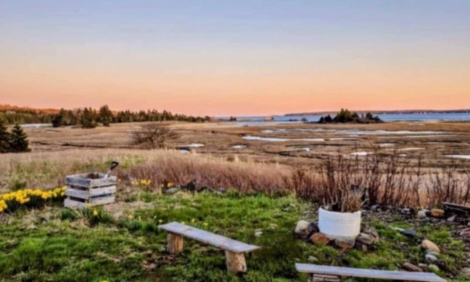 Garden Lots House | Herons, deer and ocean views! Only 2 kms from downtown Lunenburg!