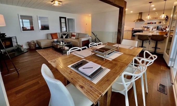 Valentia Cottage | Heron’s Haven on Lake Scugog