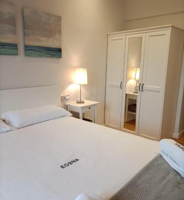 Zarautz Apartment | Herrikobarra - Apartamento en el centro a 500mts de la playa by Egona