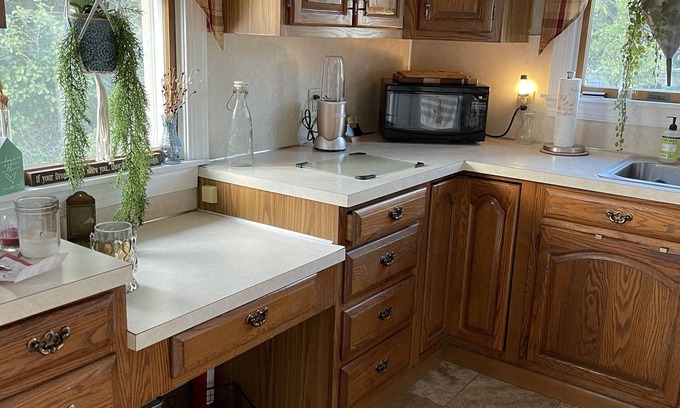 Palmyra House | Hershey Park and amenities 2 miles away!