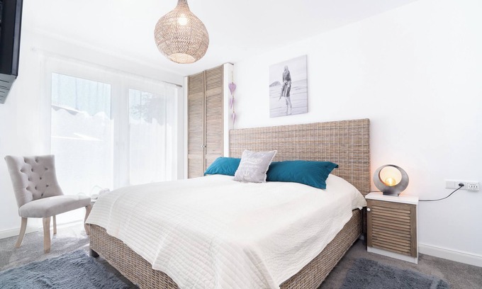 Neustadt in Holstein Apartment | Herzlich Willkommen in der Hochwertig Ausgestatteten 3-raum-ferienwohnung Padde