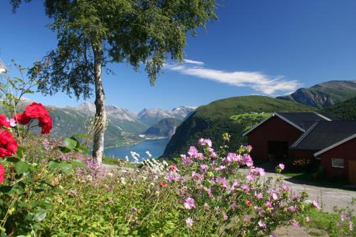 Eidsdal Apartment | Hesthaug Gard