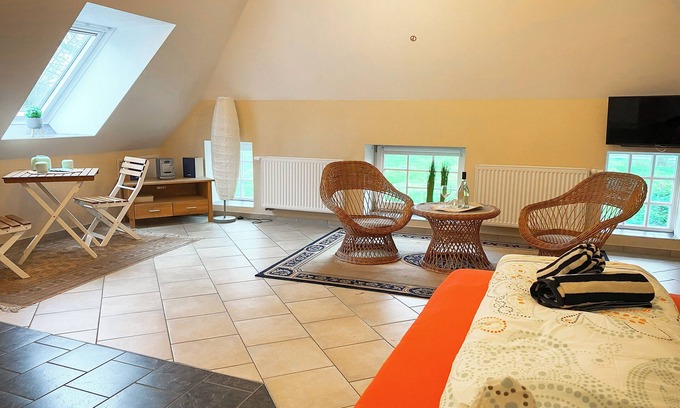 Stadland Apartment | Heuboden Achterstadt - pure country idyll. Cozy. Nature. Quiet.