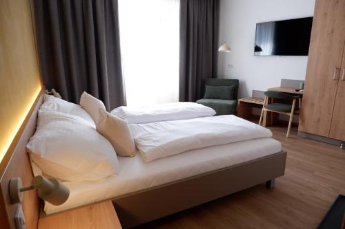 Hagenbrunn House | Heuriger und Gästezimmer Schmidt