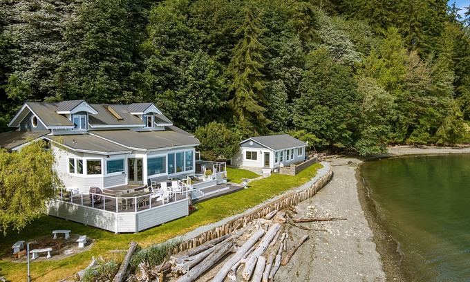 Adelma Beach House | HGTVs "Beach Hunters" | The Bultman