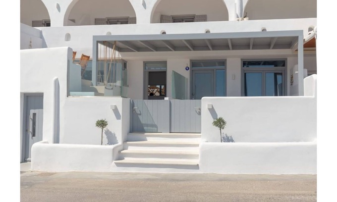 Logaras House | HH Bay | Luxury house by the sea