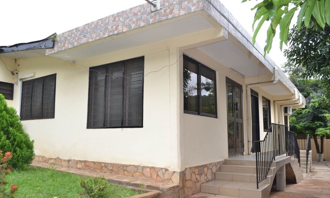 Akosombo Hotel | Hi-Haven Hotel, Akosombo