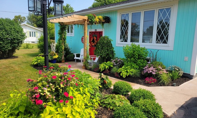 Stratford House | Hibiscus House is Minutes to Charlottetown!
