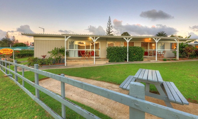 Norfolk Island Apartment | Hibiscus Regal