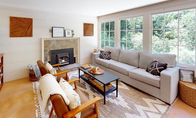 Forestville House | Hidden Acres Retreat