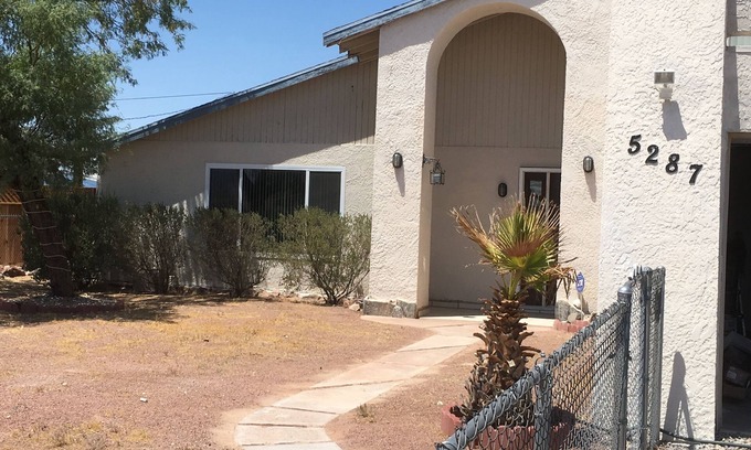 Topock House | Hidden away Paradise in Golden Shores Topock Arizona .