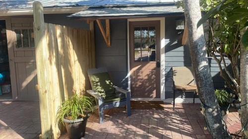 Oldsmar House | Hidden Cottage