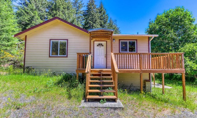 North Bend House | Hidden Escape