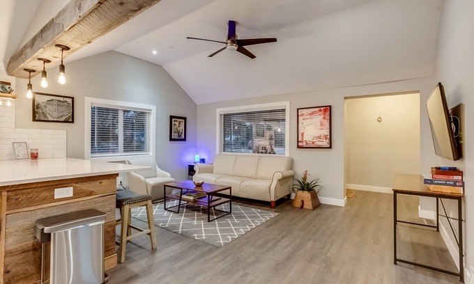 Golden House | Hidden Gem * 3 Beds Near Golden