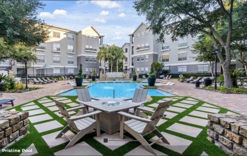 Astrodome Apartment | Hidden Gem at Med Center 2BR & 2BA Apartment