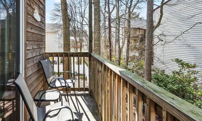 Caine Woods House | Hidden Gem in North OCMD