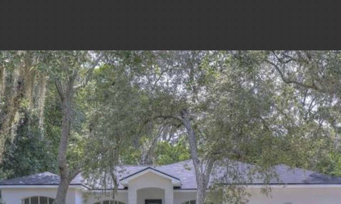 Temple Terrace House | Hidden GEM in the heart of the city!