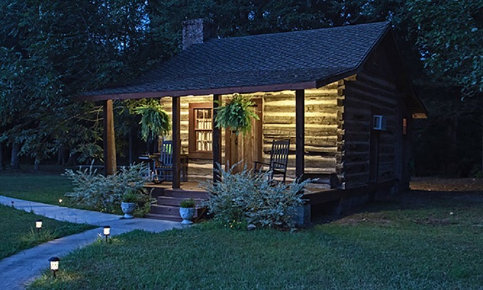 Washington Cabin | Hidden Gem log cab near crater of diamonds