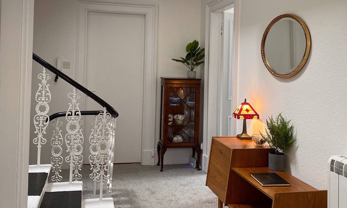 Stornoway Apartment | Hidden Gem: Spacious, airy attic flat- Sleeps 7- in Heart of Stornoway