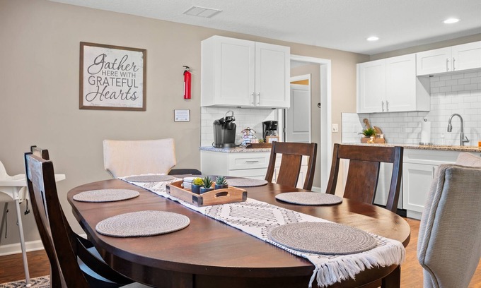 Jacksonville House | Hidden Gem with October Discounts!