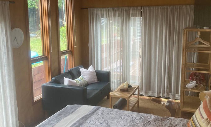 Manly Vale Apartment | Hidden glamping hideaway in Manly Vale near Manly beaches, easy access to Sydney