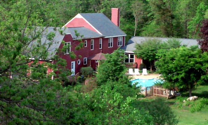 Warrenton Other | Hidden Hollow Farm - Pool; Game Rm; Sleeps 26, 55 min. to DC, Riverwalk & Trails