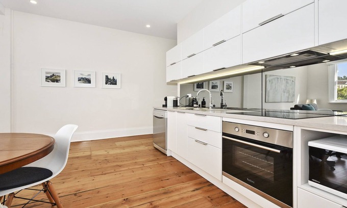 Launceston CBD Apartment | Hidden inner city apartment in Launceston