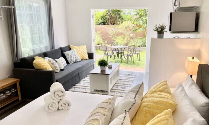 La Mesa House | Hidden King Suite with Garden, Parking - 4 Guest