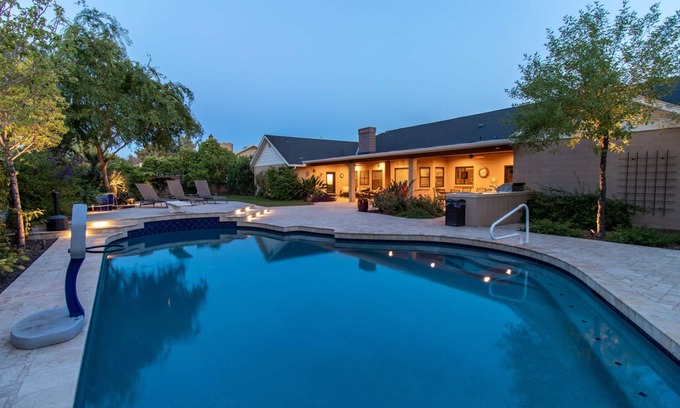 Mesa House | Hidden, Lush Treasure Close to Everything.Your Own Private Resort!