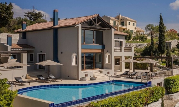 Antipata Villa | Hidden Luxury Gem Of Kefalonia - Villa Karmaniolos