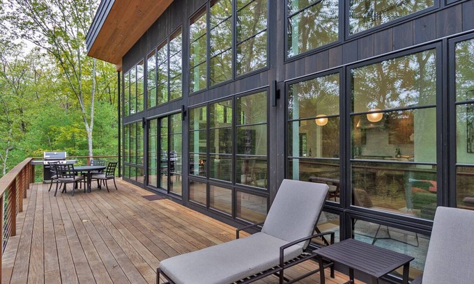 Stone Ridge House | Hidden Mountain 4 bdrm 3 bath w/fire pit - Brand New Listing!
